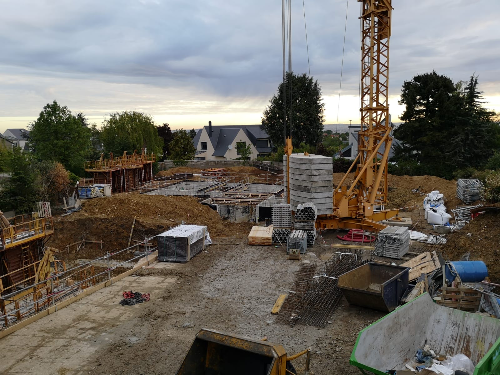Vue d'ensemble chantier BEN-BATI Saint-Maur-des-Fossés - Construction et rénovation en cours